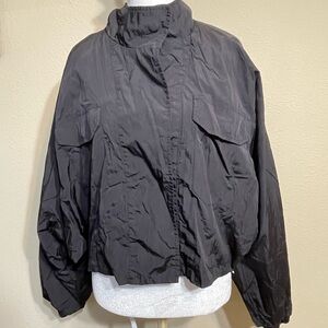 Forever 21 Women's Black Cropped Windbreaker Jacket with large arms size Large